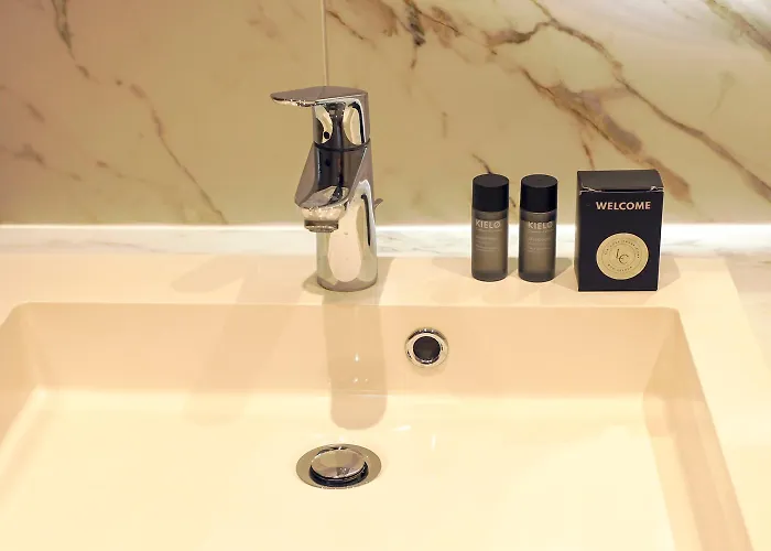 Luxe Center Bay 4